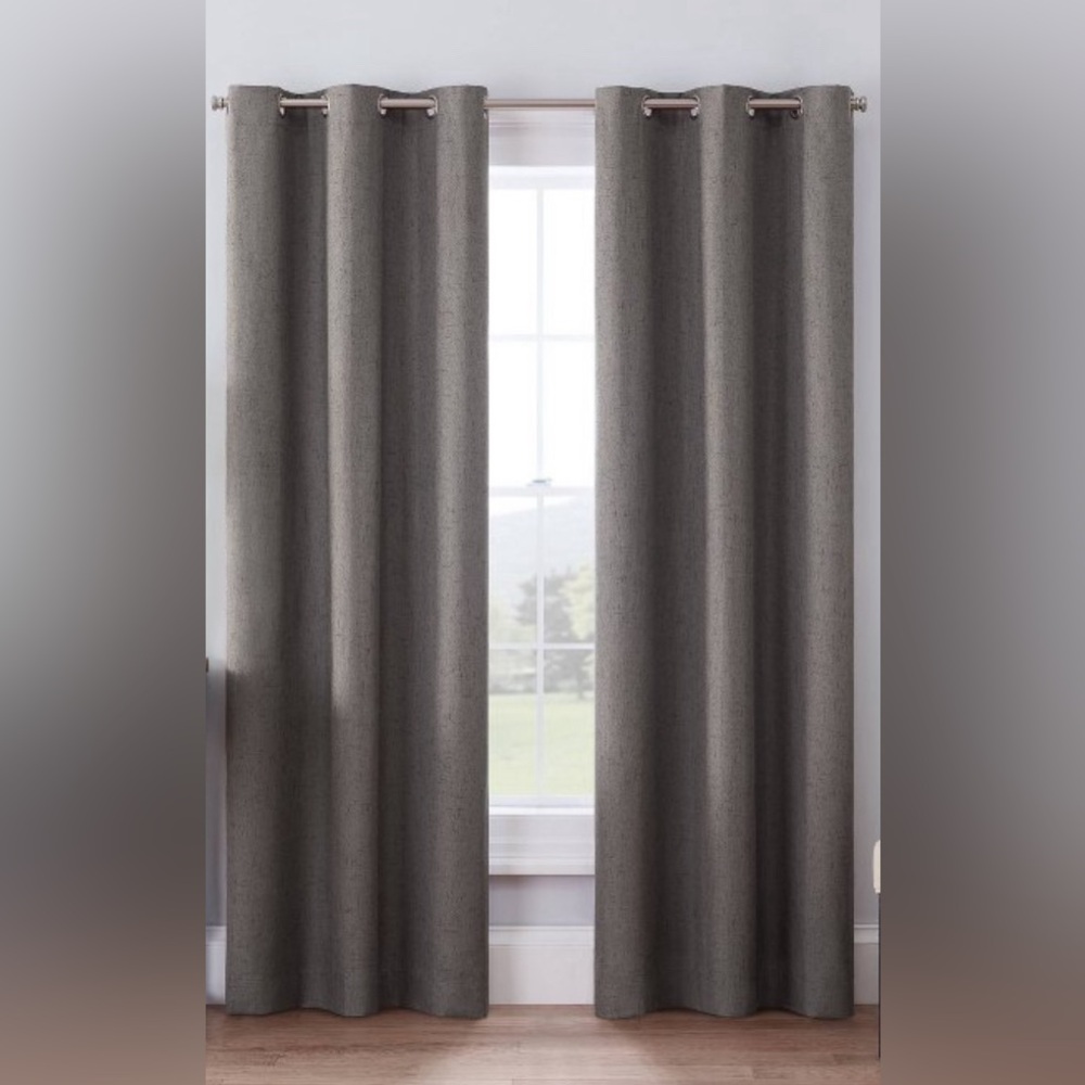 Eclipse Blackout Curtain (Gray 40x63)